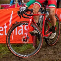 Challenge Baby Limus TE Tubular Cyclocross Tyre 700c X 33c (Red Wall Ltd Edition) Brands
