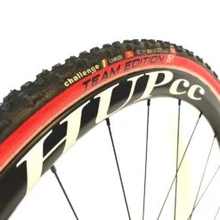 Brands Challenge Limus TE Tubular Cyclocross Tyre 700c X 33c (Red Wall Ltd Edition)