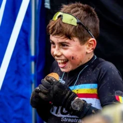 HUPcc HUP Youth And Small Adult Cycling Sunglasses (3 Lenses) 6 HUPcc HUP Youth And Small Adult Cycling Sunglasses (3 Lenses)